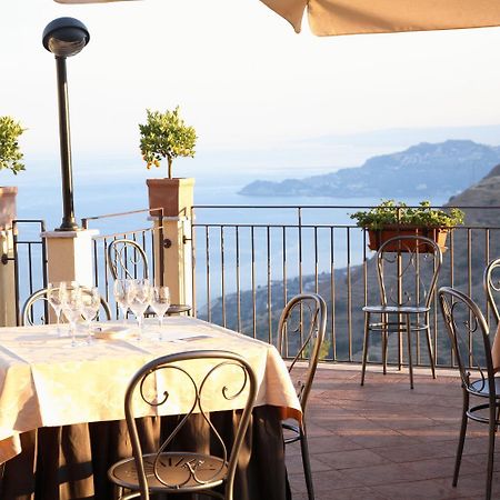 Agostiniana Hotel Santa Teresa Di Riva Εξωτερικό φωτογραφία