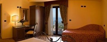 Agostiniana Hotel Santa Teresa Di Riva Εξωτερικό φωτογραφία