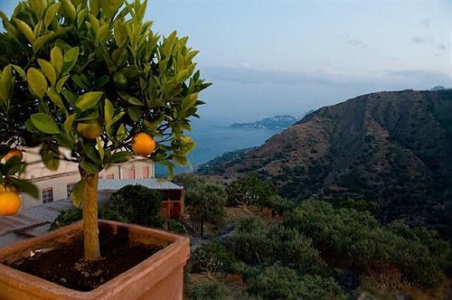 Agostiniana Hotel Santa Teresa Di Riva Εξωτερικό φωτογραφία